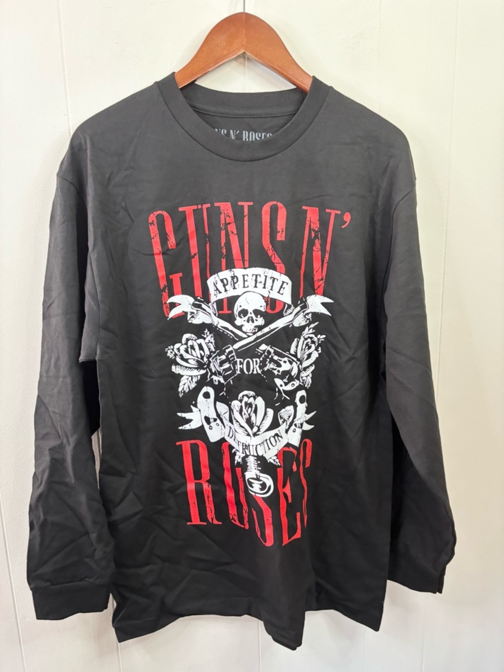 Guns n Roses graphic band Black Long-Sleeve Graphic Tee size L new